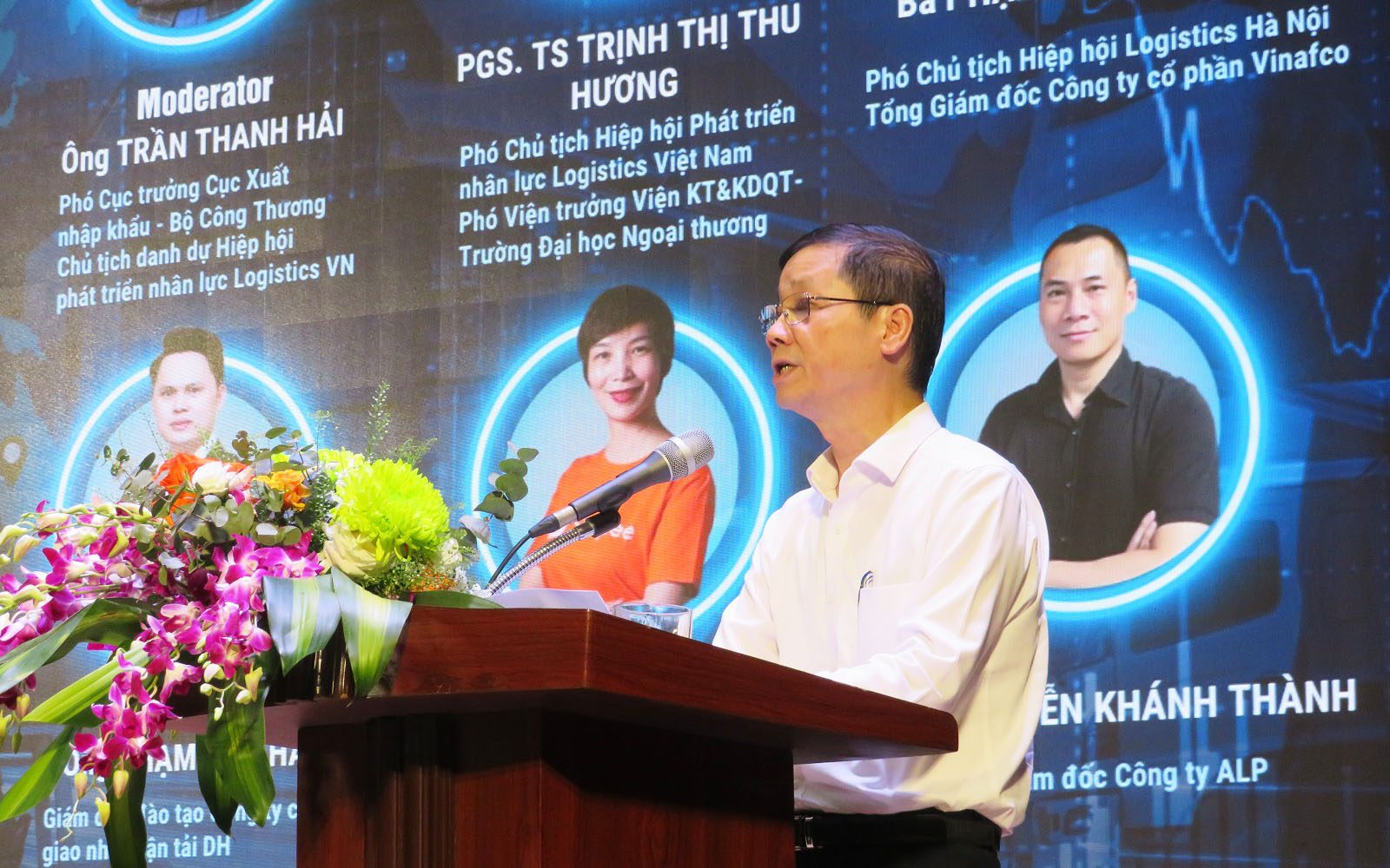 TS.Vũ Tuấn Lâm - Phó Giám đốc Học viện Công nghệ Bưu chính viễn thông cho biết, các chương trình đào tạo về Logistics đang có xu hướng phát triển nhanh trong những năm gần đây