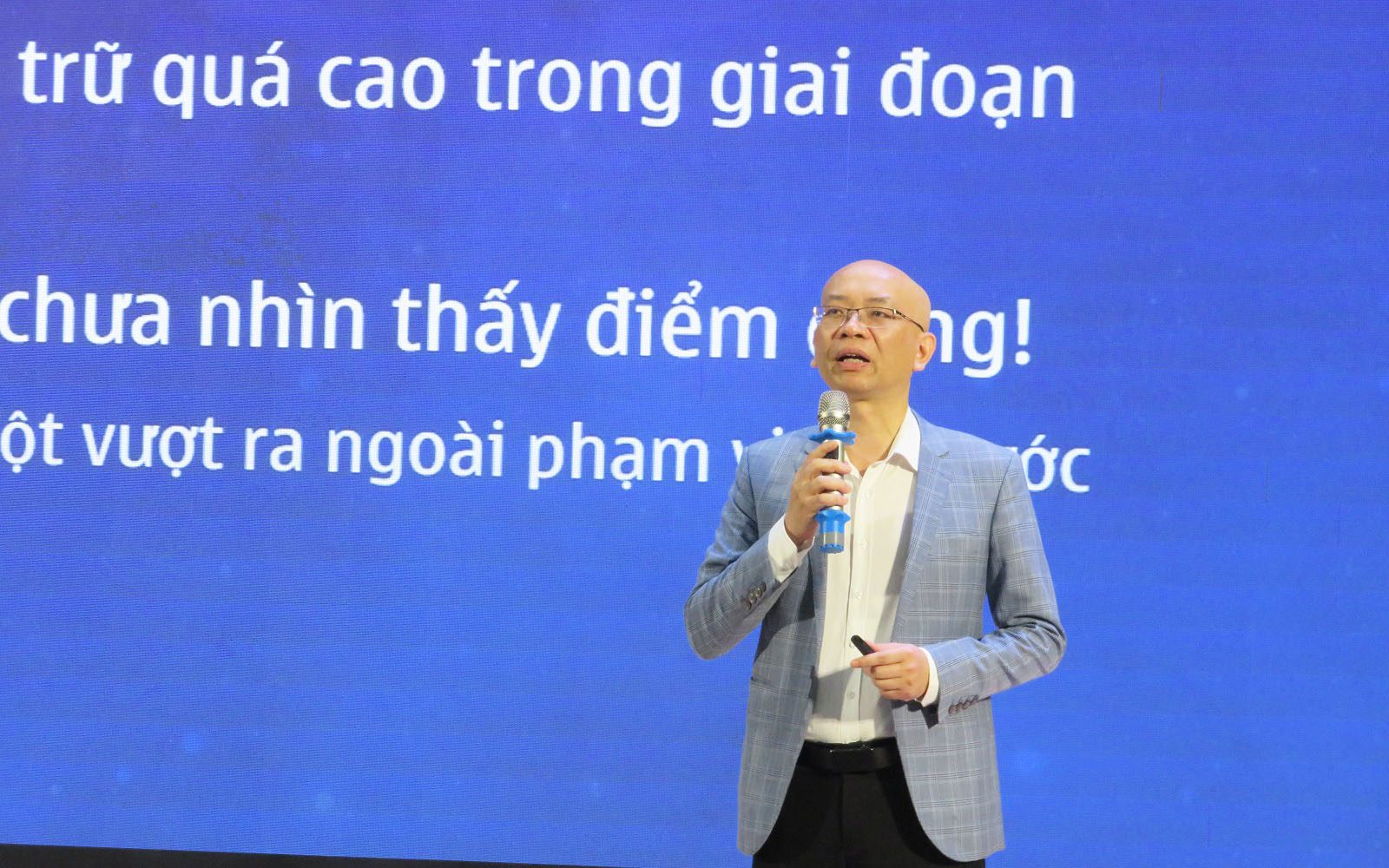 Ông Trần Thanh Hải - Phó Cục trưởng Cục Xuất nhập khẩu (Bộ Công Thương), Chủ tịch danh dự VALOMA cho biết, ứng dụng công nghệ thông tin hiện đang là xu hướng phát triển rất lớn trong lĩnh vực logistics