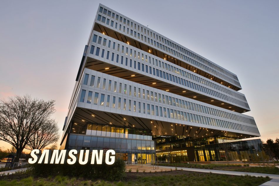 Samsung cấm nhân viên dùng AI - Ảnh 1.